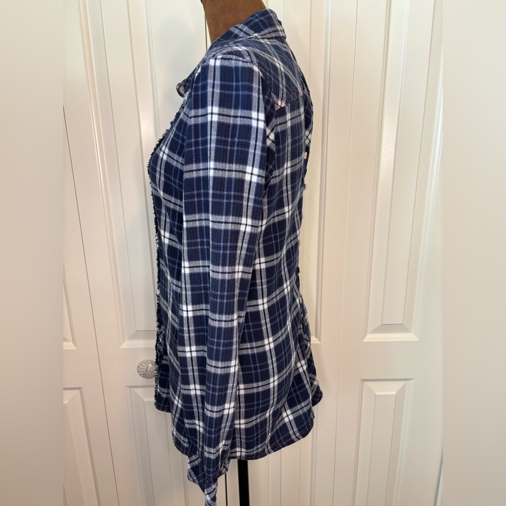 Johnny Was / 3J Workshop Embroidered Blue Ruffled Flannel Size Medium - Picture 4 of 14